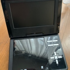 再値下げします‼️作動不十分な取説・箱📦付き❣️7インチ液晶ポータブルDVDの画像