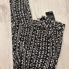 【新品未使用】H&M エイチアンドエム　レディース　レギンスの画像