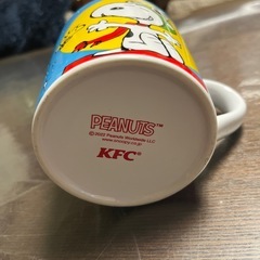 KFC ピーナッツマグカップ2022の画像