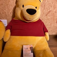 くまのプーさん大きなぬいぐるみ2体の画像