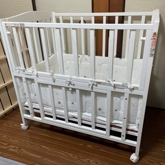 【お譲り先決定】カトージ  折り畳みベビーベッド ミニサイズ