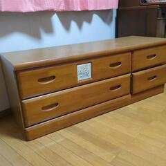 ベンチ型収納家具
