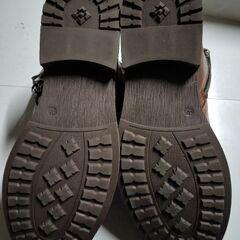 ブラウンブーツの画像