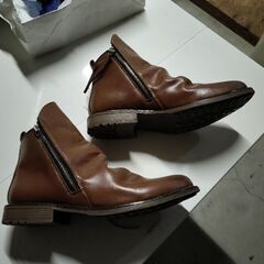 ブラウンブーツの画像