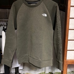 最終値下げです。ノースフェイス　トレーナー