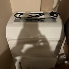 業務用除湿機　※水漏れあり