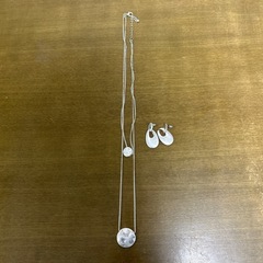 ネックレス、ピアスセット