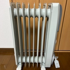 オイルヒーター　デロンギ  H770812EFSNの画像