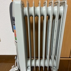 オイルヒーター　デロンギ  H770812EFSNの画像