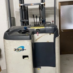 
フォークリフトFBRM13-75-300　200Ｖ　パッテリ半...