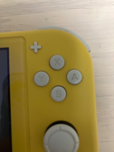 【値下げしました】Nintendo Switch Light(ライト) イエロー