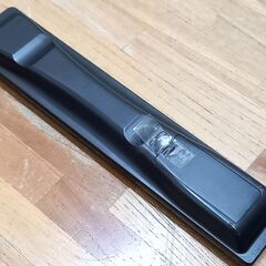 Hisense　純正　テレビリモコン　HI-964HS（テレビ HS39K220 での使用品）の画像