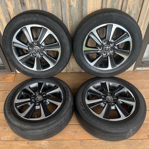 タイヤ　トヨタ　ヴォクシー80 純正タイヤホイール