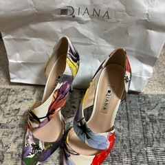 値下げ(新品未使用)DIANA ハイヒール(花柄)