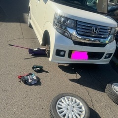 激安！乗用車、軽自動車1台1000円タイヤ交換始まってますよ！