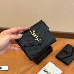 新品 YSL イヴサンローラン レザー 三つ折り財布 男女兼用