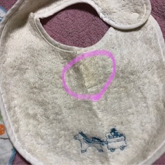 今治タオルの大きめよだれかけ２枚の画像