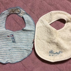 今治タオルの大きめよだれかけ２枚の画像