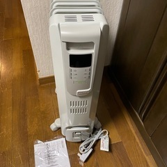 11/30日処分【美品】デロンギ　オイルヒーター
