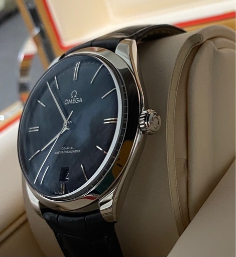 現行モデル　定価108.9万円　極美品　オメガ　デヴィル トレゾア　デビル
