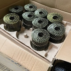 新同！エアー釘各種　引取り限定！の画像