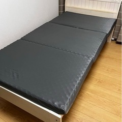 ニトリ　シングルベッド　すのこ　スピース　マットレス付き