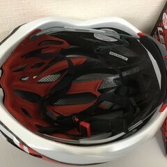 🐱【新品】高級サイクリングヘルメット「OGK KABUTO」の画像