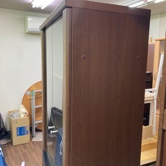 美品　高級大型書棚　ガラス戸　飾り棚 両開き書庫ブラウン木製キャビネット ガラス扉付　の画像