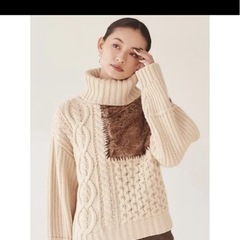 MURUA ベージュ ニットセーター タートルネックの画像