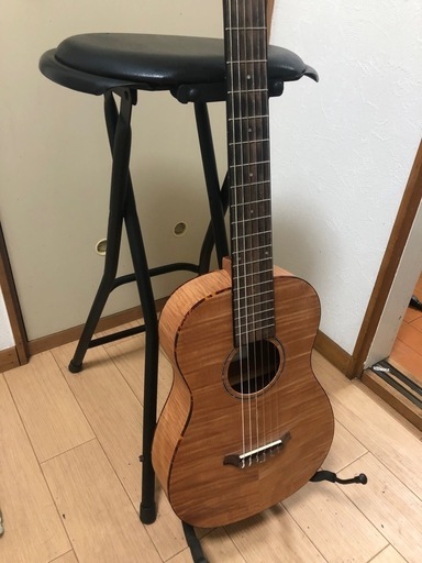 ギタースタンド　椅子