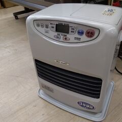 石油ファンヒーター　ストーブ　ファンヒーター