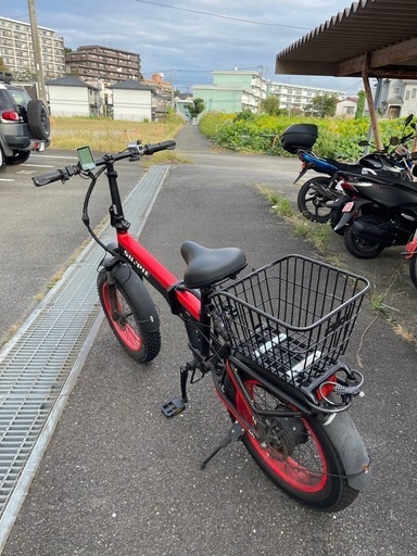 最高速度45キロ E-BIKE SULPIE 黒と赤 折りたたみ式 ヒネチャ SUNPIE 電動ファットバイク