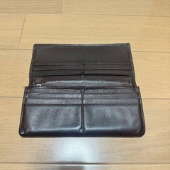 長財布 ブラウンの画像