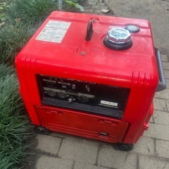 新ダイワ　発電機　IEG2801M