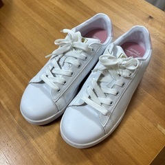 ストプリ　スニーカー