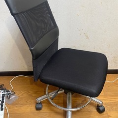 車輪付きイス　2脚の画像