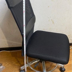 車輪付きイス　2脚の画像