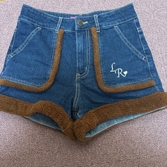 女の子用　ショートパンツ　150センチ