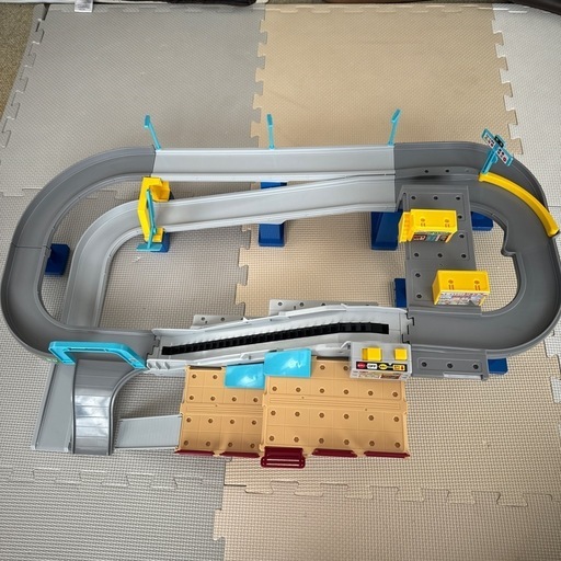 決まりました‍♀️美品　タカラトミー　おもちゃ　トミカ　子供　ミニカー