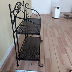 折りたたみできるスチールラックの画像