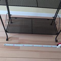 折りたたみできるスチールラックの画像