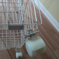 スチールラックの画像