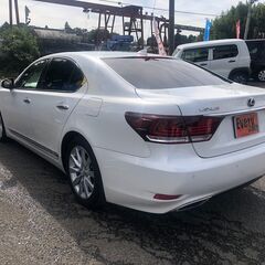 自社ローンあり！ガソリン100リットルプレゼント✨人気車✨装備充実✨ハイブリッド✨レクサス☆LS600h☆バージョンC・Iパッケージ☆5000cc☆5人乗り☆の画像