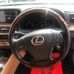 自社ローンあり！ガソリン100リットルプレゼント✨人気車✨装備充実✨ハイブリッド✨レクサス☆LS600h☆バージョンC・Iパッケージ☆5000cc☆5人乗り☆の画像