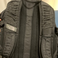中古THE NORTHFACE HOT SHOT 黒リュックの画像