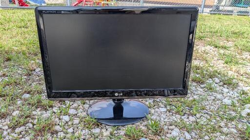 良品☆LGディスプレイ21.5インチ