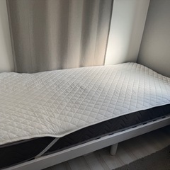 ベッドフレーム　シングル　ポケットコイルマットレス付き 