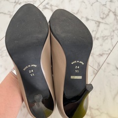 プールサイド　ヒールの画像