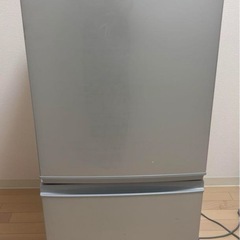 SHARPの冷蔵庫10年以内　137L 一人暮らし　二人暮らし