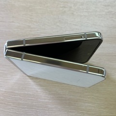 最終値下げ！Samsung GalaxyZFlip5  256ギガの画像